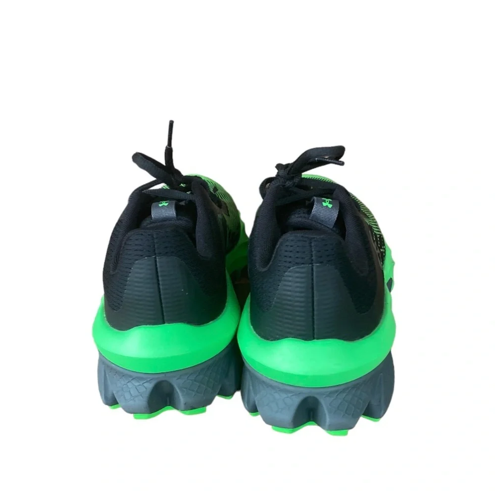 Under Armour UA Charged Scramjet 3 Black Laser Green/Black Youth Sneakers Sz 7Y